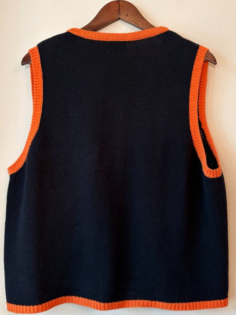 Vintage 90s Basic Editions Black Sweater Vest Embroidered Halloween Teddy Bears - Picture 4 of 5